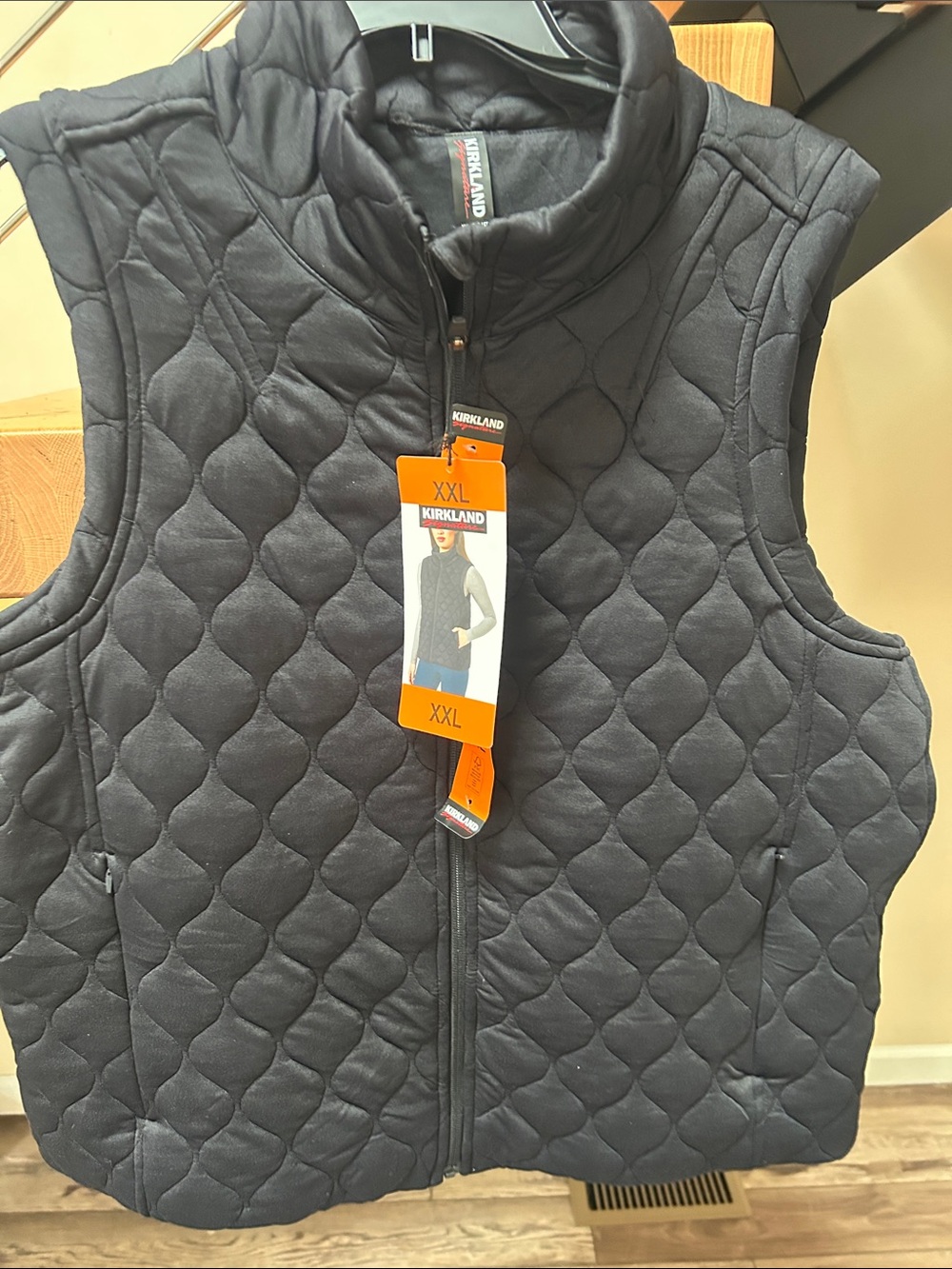 Kirkland Signature Quilted Puffer Vest in Black